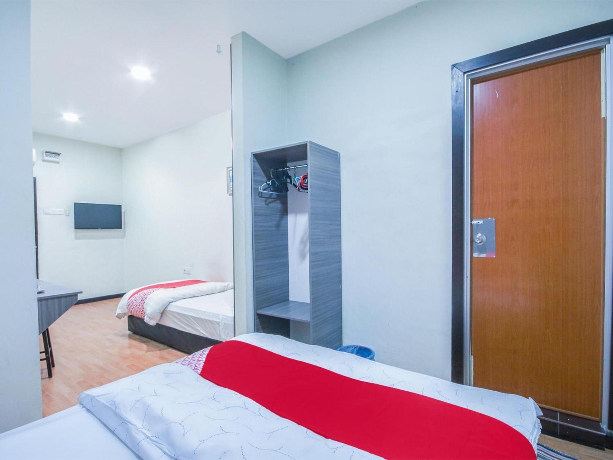 Capital O 812 Hotel Smc Seksyen 13 莎阿南 外观 照片