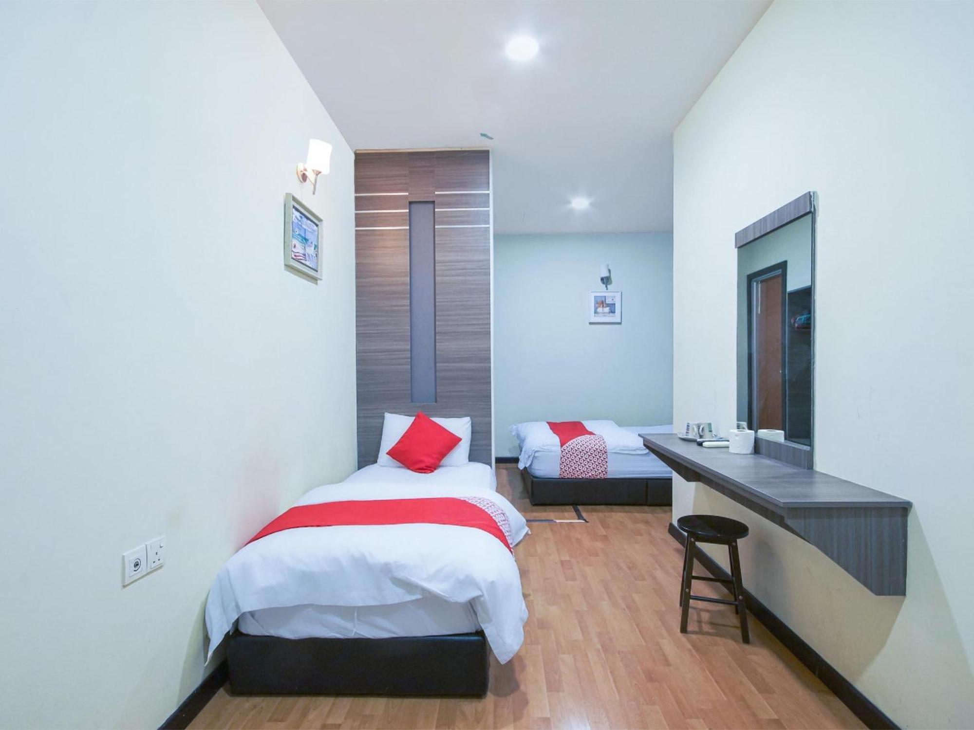 Capital O 812 Hotel Smc Seksyen 13 莎阿南 外观 照片