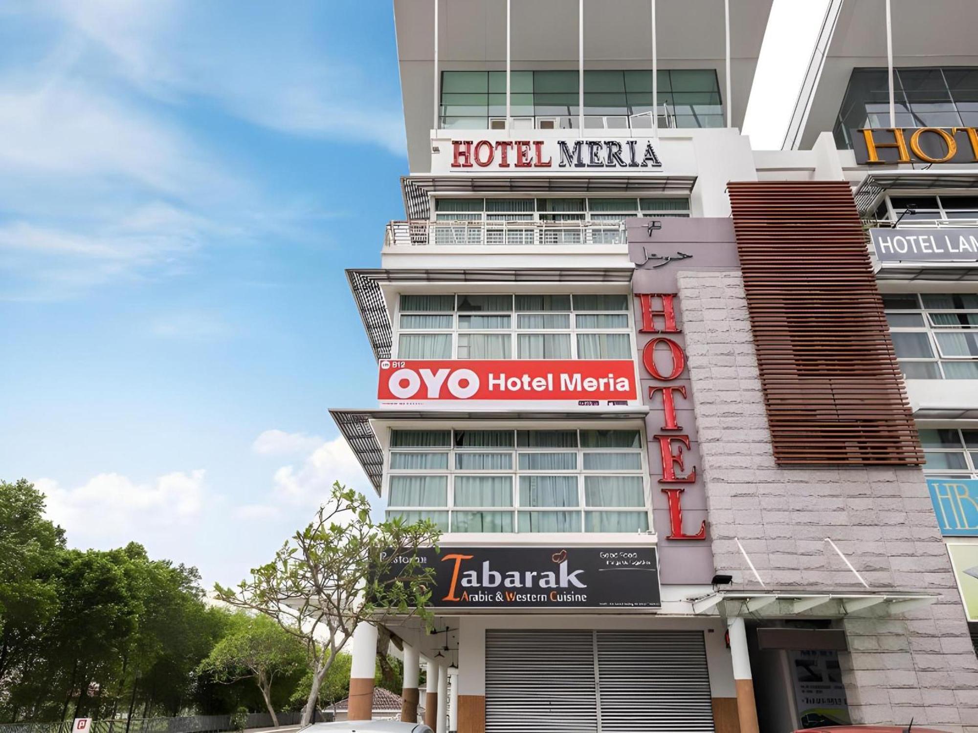 Capital O 812 Hotel Smc Seksyen 13 莎阿南 外观 照片