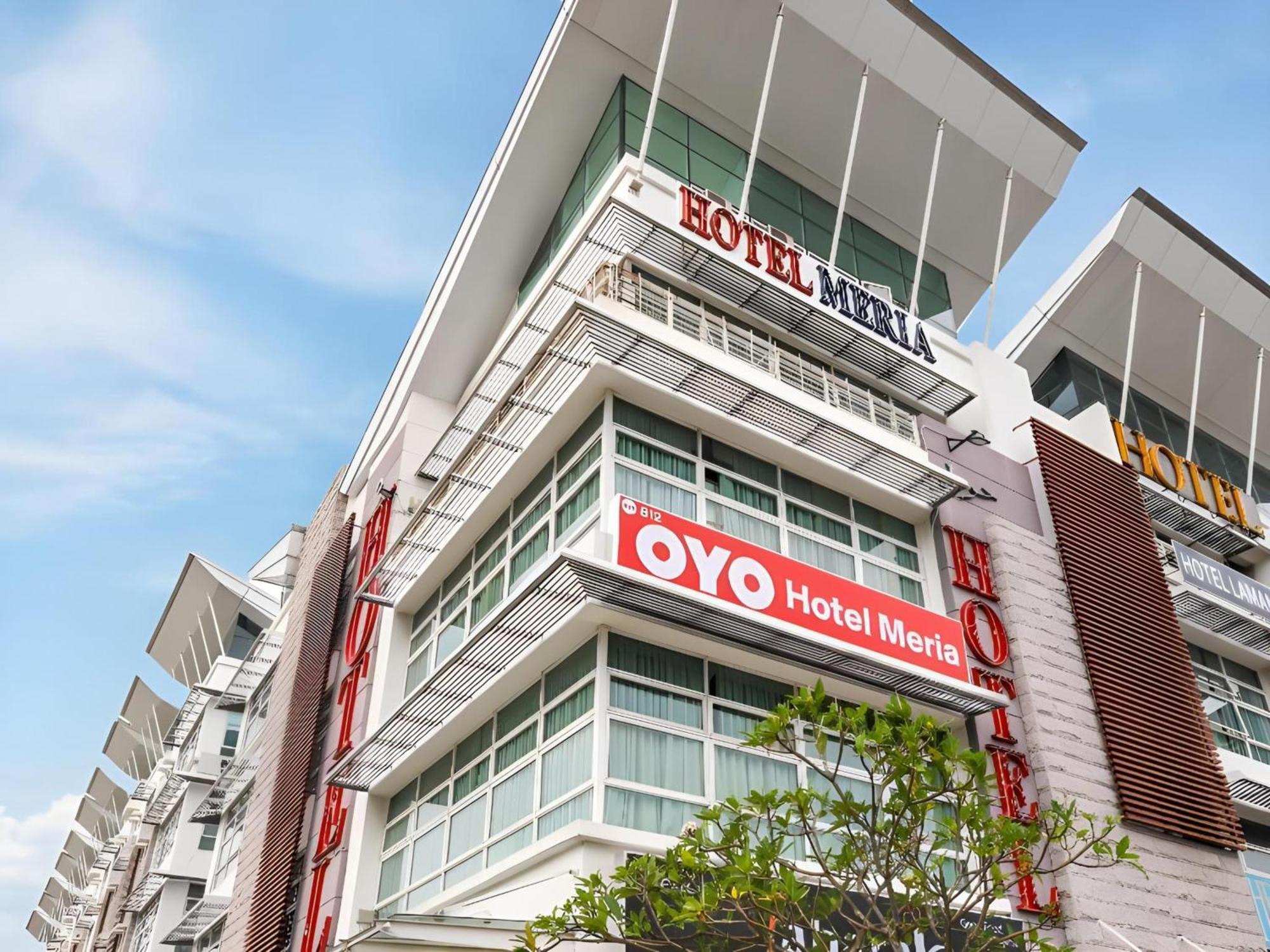 Capital O 812 Hotel Smc Seksyen 13 莎阿南 外观 照片