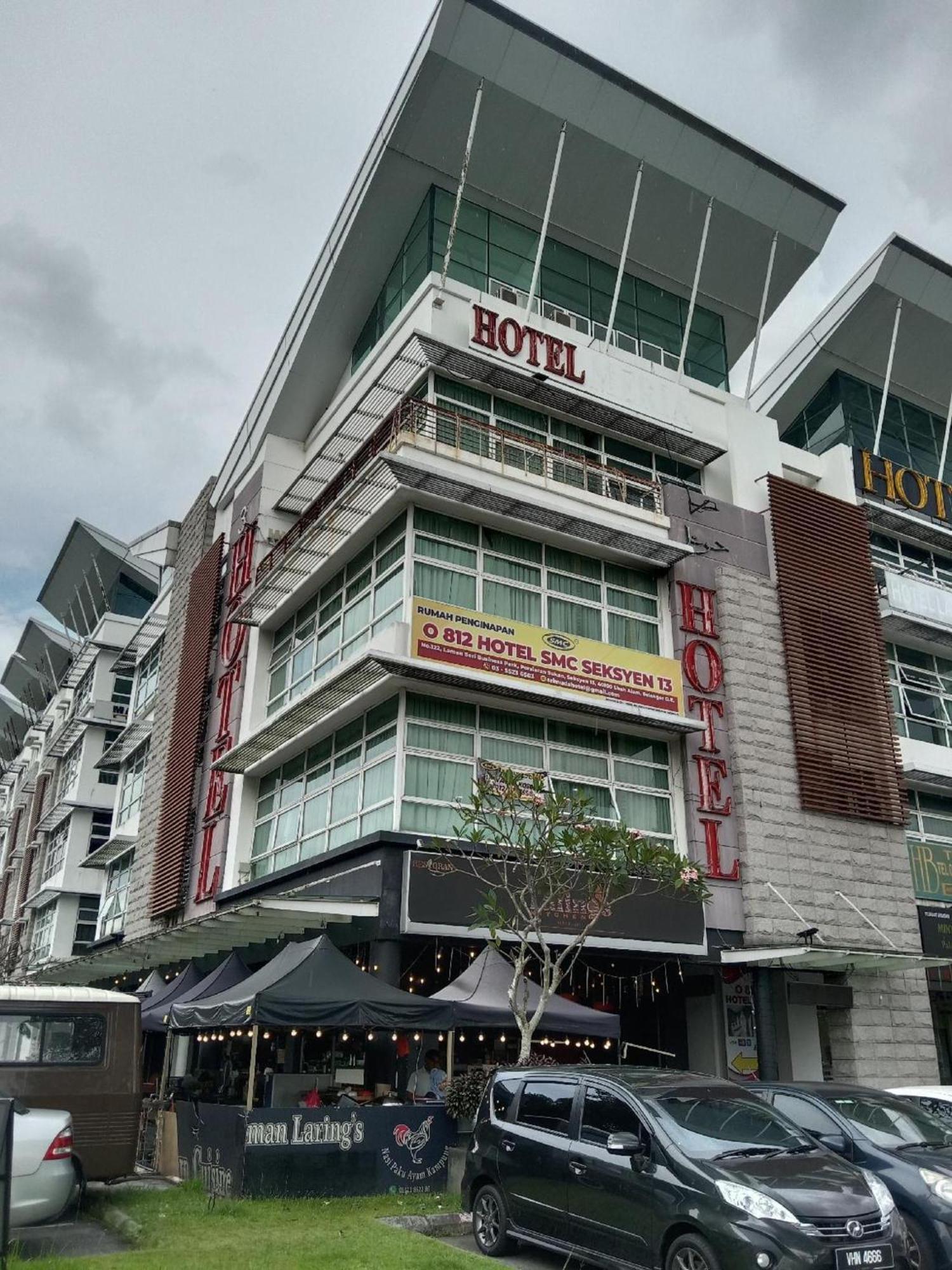 Capital O 812 Hotel Smc Seksyen 13 莎阿南 外观 照片